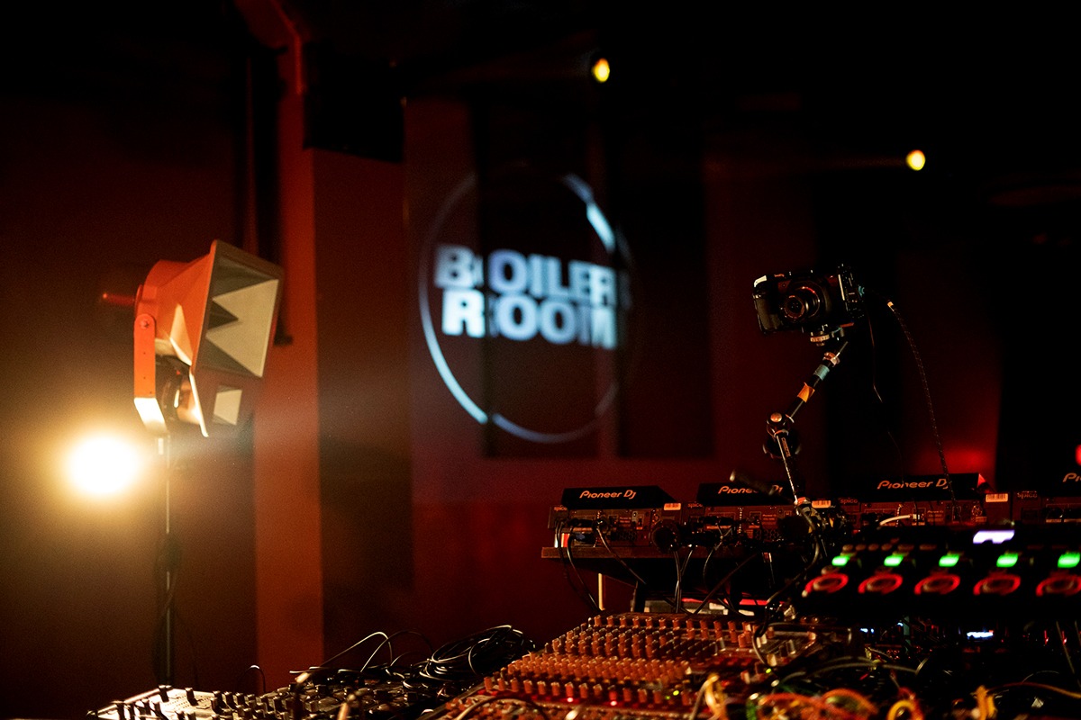 Funktion One mieten / Hybris Sound